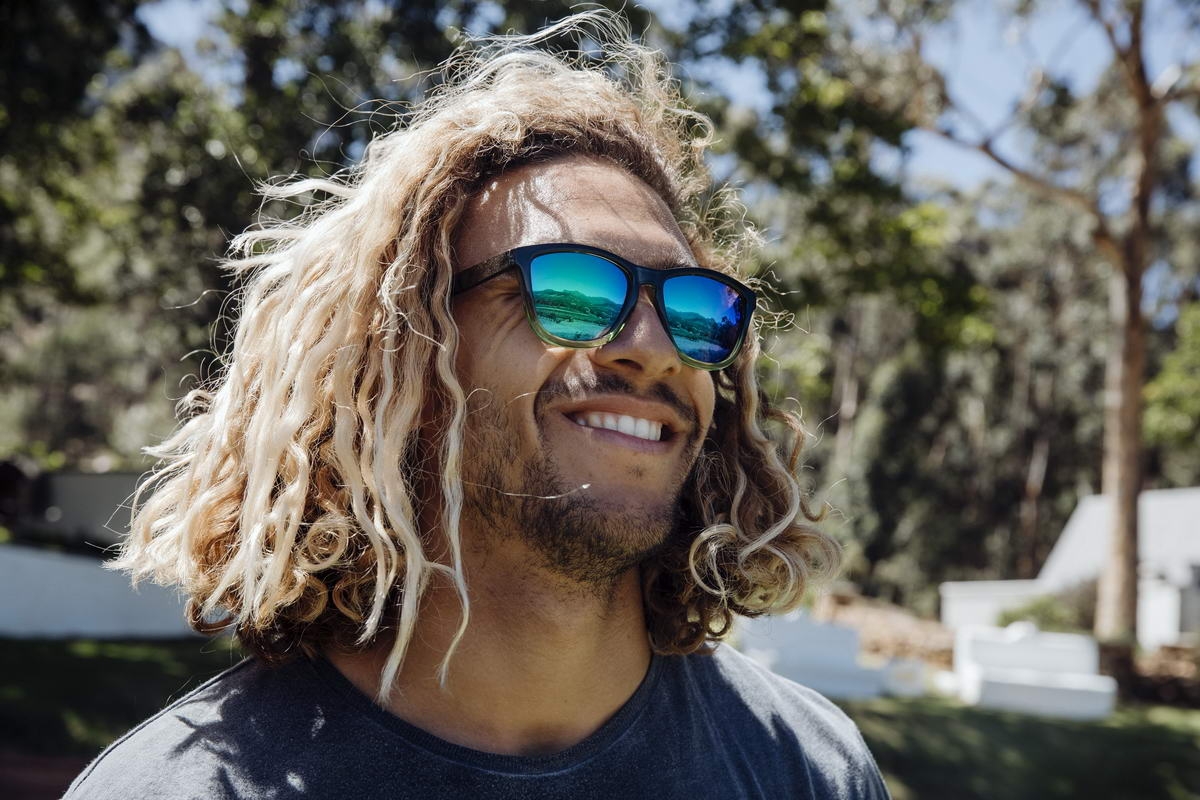 Sorte Fade Wayfarer Style Solbriller - Blågrønne spejlglas - Billede 3
